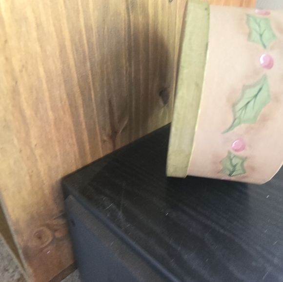 90s Christmas handpainted box - Picture 2 of 5